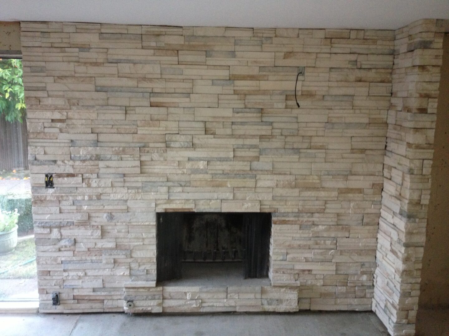 Fireplace remodel by Lambdin Masonry